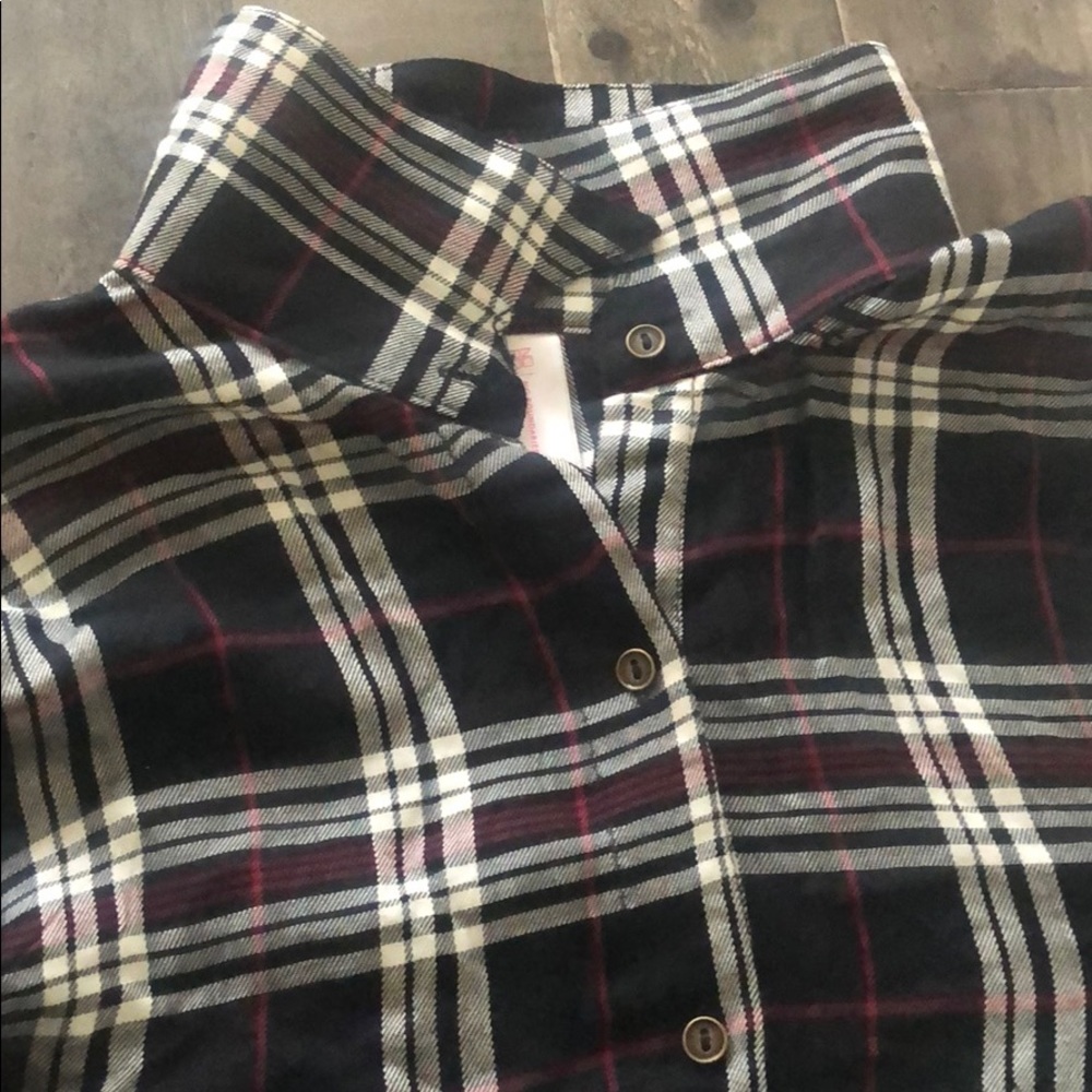 Flannel - Picture 2 of 4